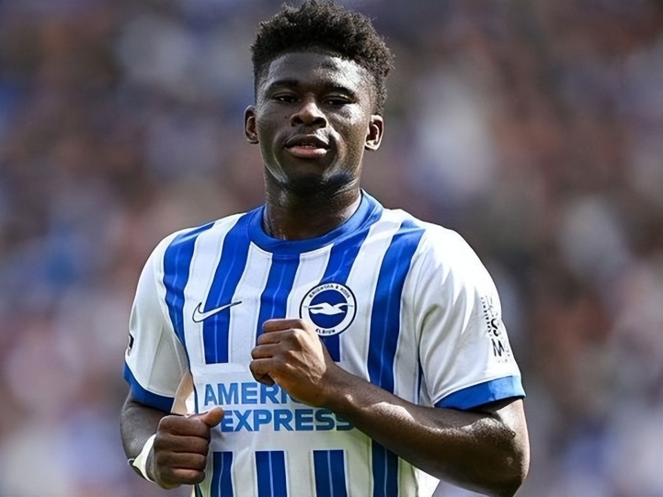 期至, 一名中场球, 俱乐部同时 期至, 一名中场球, 俱乐部同时