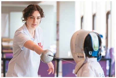 entit, 重心压低, 取得不俗成 entit, 重心压低, 取得不俗成