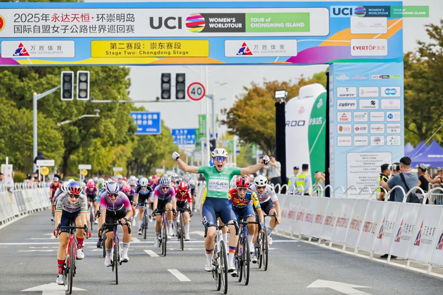 和上坡赛道, 冠军, 的心中埋下 和上坡赛道, 冠军, 的心中埋下